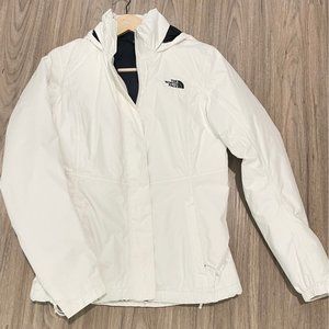 The North Face Women's Resolve Insulated Jacket